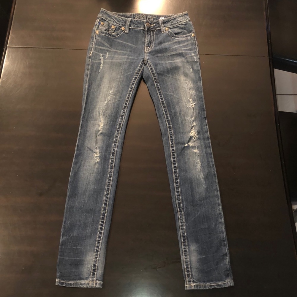 $15 Miss Me Jeans !!! Size 27